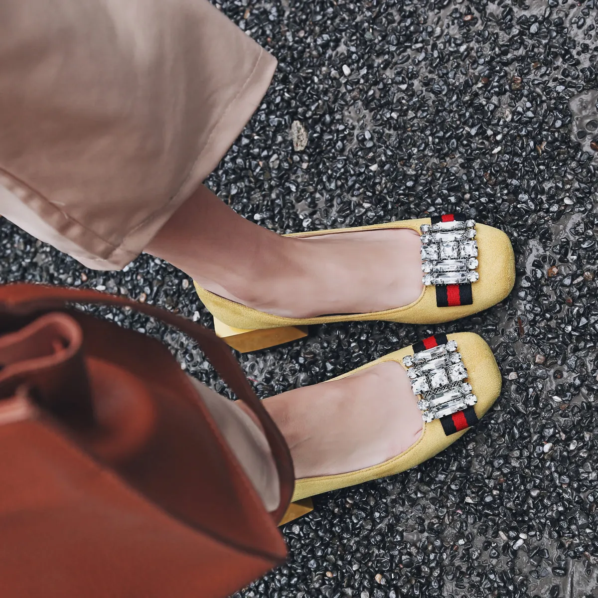 Bigsizeheels Suede square toe rhinestones with thick heels - Yellow
