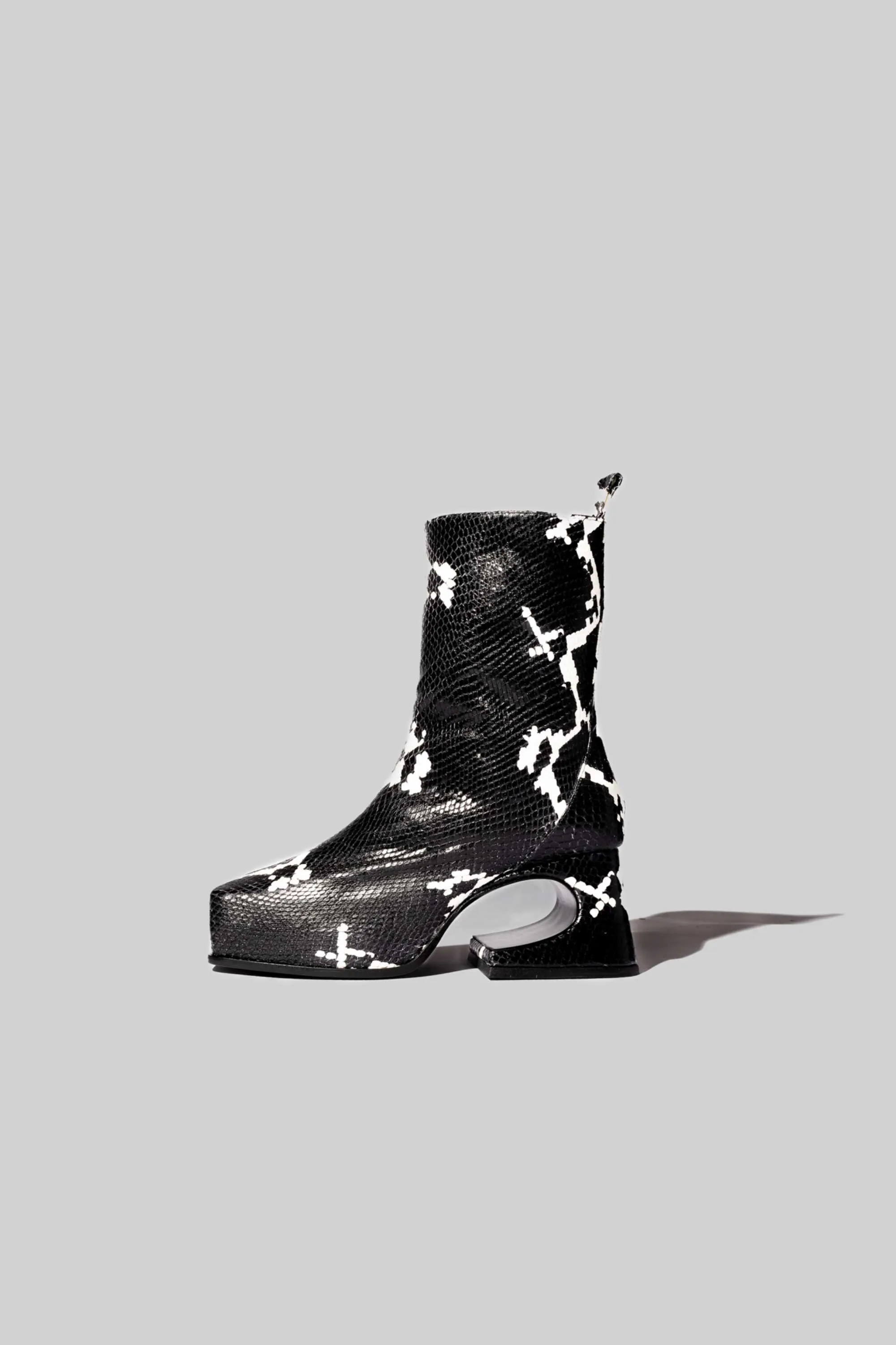 BLACK SNOW ROXY BOOTS