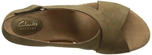 Caslynn Shae Wedge Sandal Khaki 85 M Us