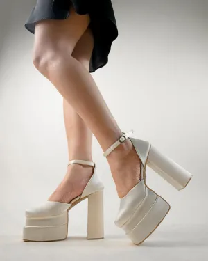 Diva Of Pinterest Offwhite Pumps Footwear
