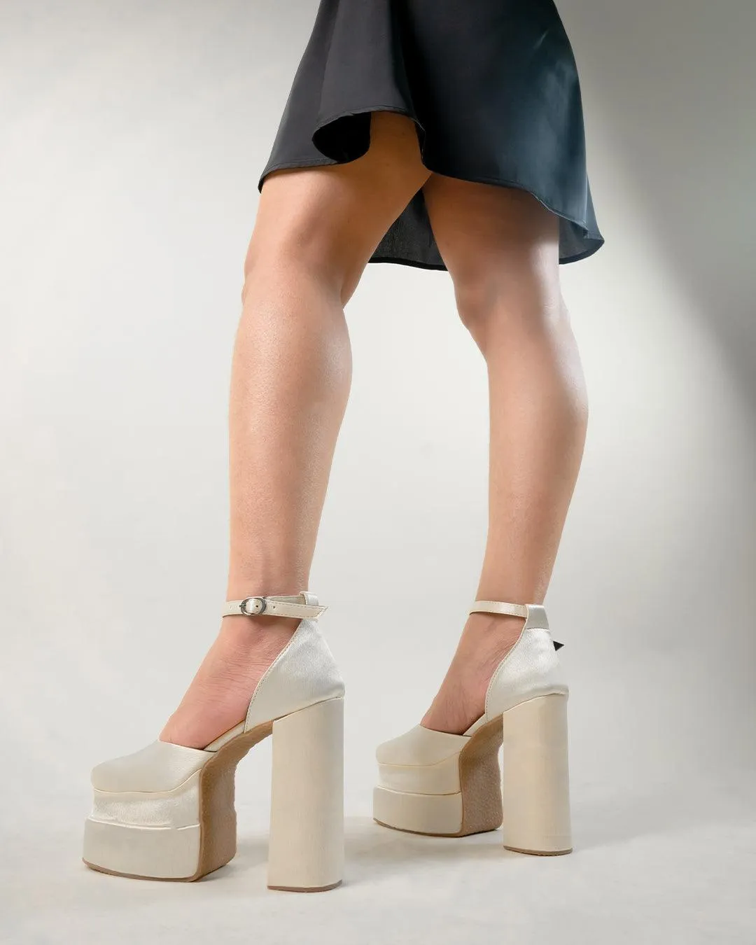 Diva Of Pinterest Offwhite Pumps Footwear