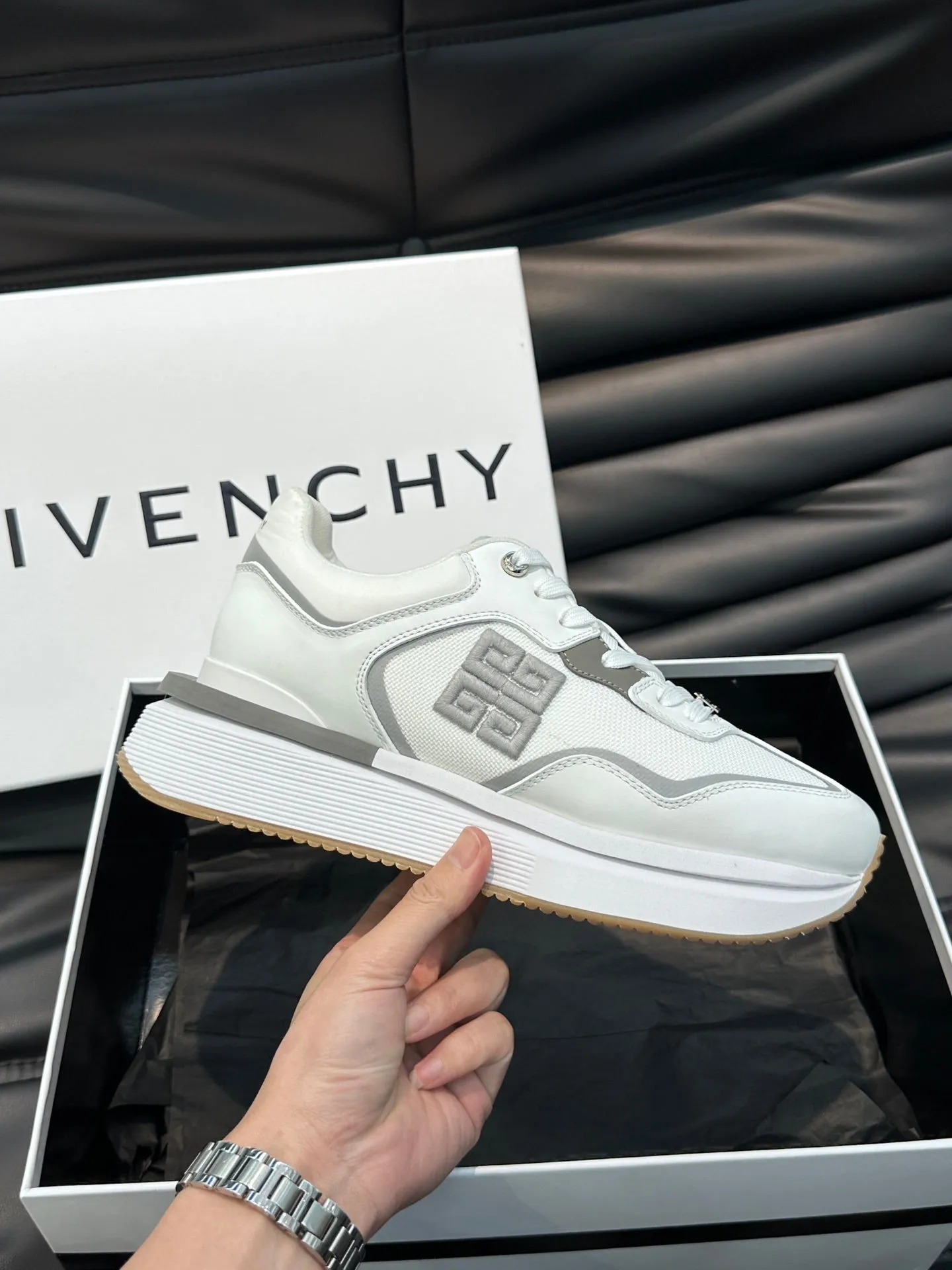 GVC White Sneakers-012