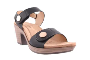 MOYA BLACK