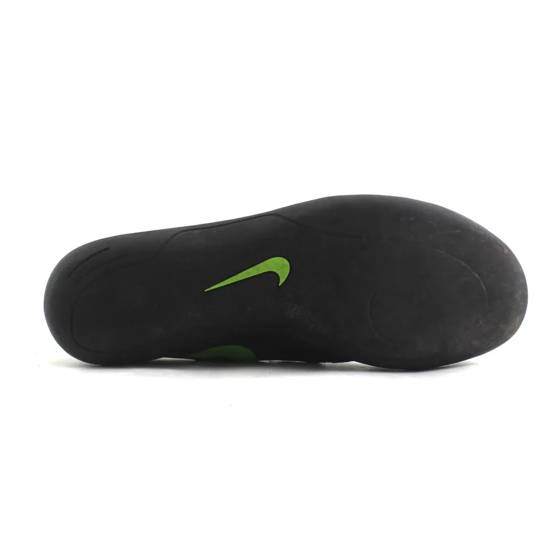 NIKE RIVAL SD