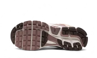 Nike Zoom Vomero 5 Dusted Clay