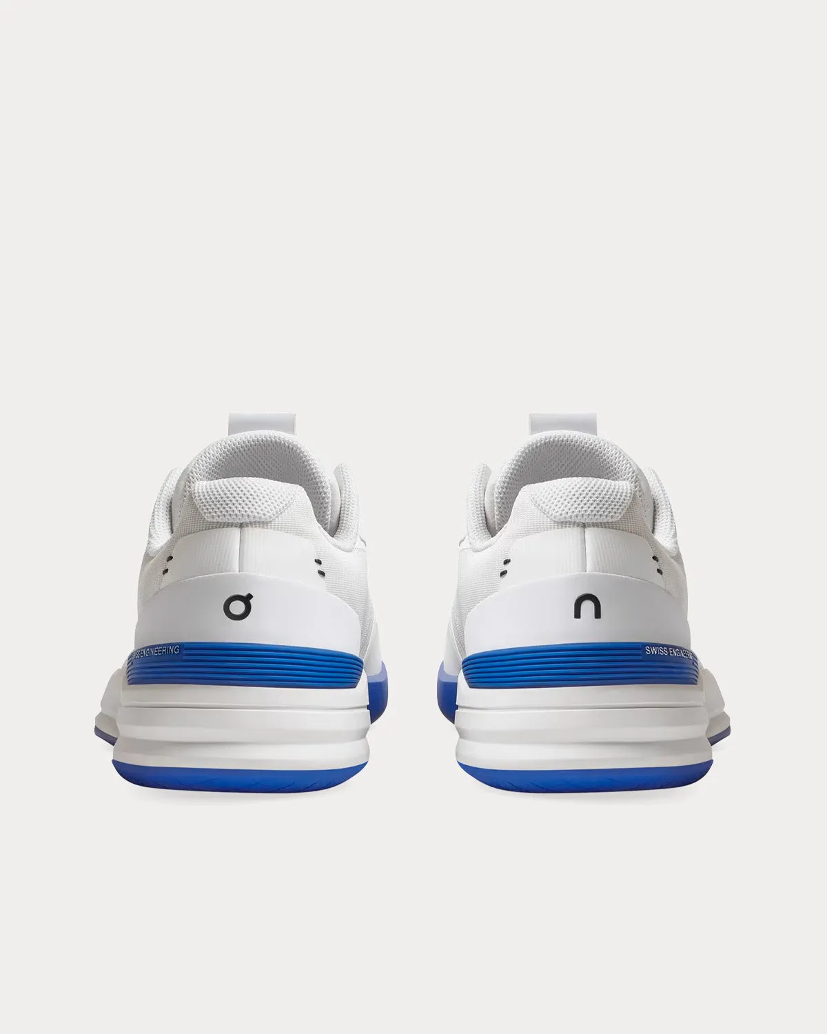The Roger Pro White / Indigo Low Top Sneakers