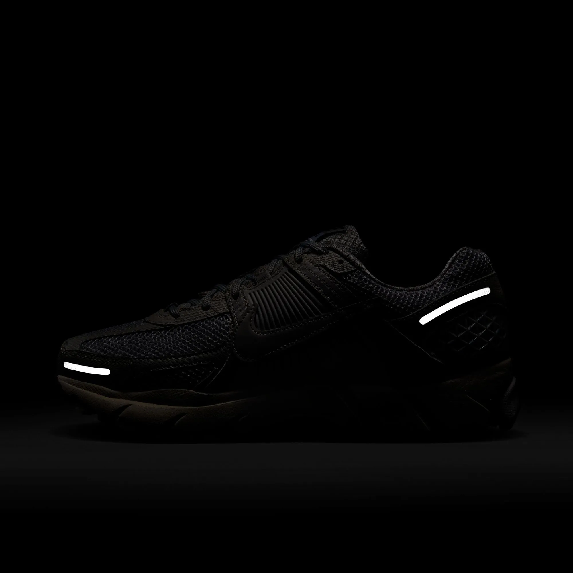 Womens Nike Zoom Vomero 5 'Vast Grey'